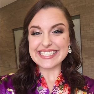 Meet your Posher, Hannah